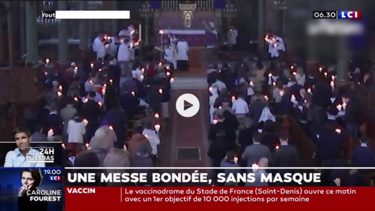 Një meshë e Pashkëve në kishë pa maske e pa distancë në kundërshtim me rregullat sanitare po tronditë botën Një meshë e Pashkëve në kishë pa maske e pa distancë në kundërshtim me rregullat sanitare po tronditë botën