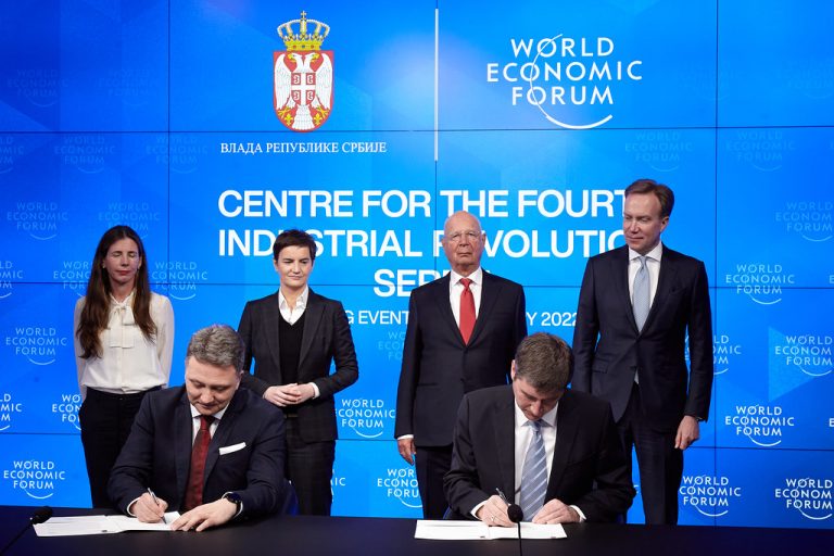 Qendra për Revolucionin e Katërt Industrial Serbia filloi në Forumin e Ardhmërisë Biotech në Beograd Qendra për Revolucionin e Katërt Industrial Serbia filloi në Forumin e Ardhmërisë Biotech në Beograd