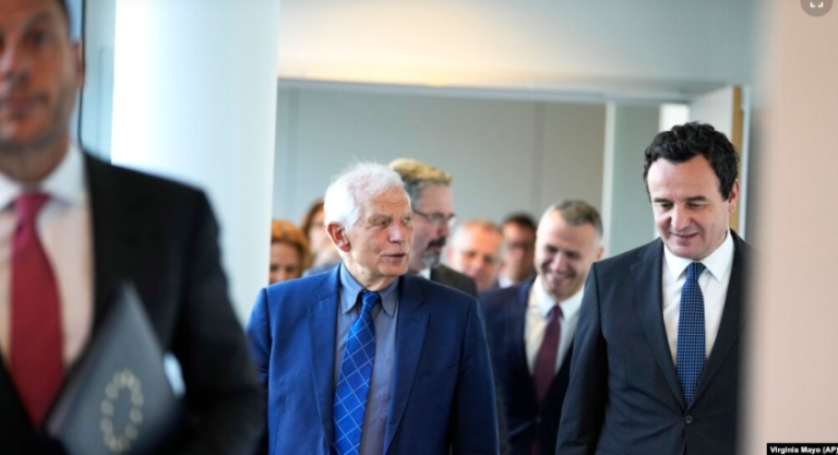 Bruksel, kryeministri shqiptar i Kosovës Albin Kurti nis takimet me udhëheqësit evropianë Bruksel, kryeministri shqiptar i Kosovës Albin Kurti nis takimet me udhëheqësit evropianë