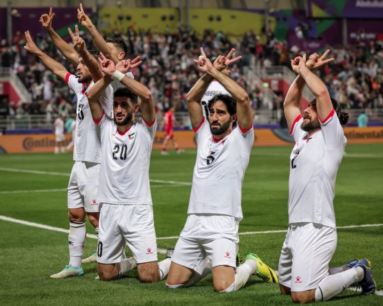 Palestina nënshkruan arritjen historike për Gazën. E mundin Hong Kongun (3-0) në Doha Palestina nënshkruan arritjen historike për Gazën. E mundin Hong Kongun (3-0) në Doha