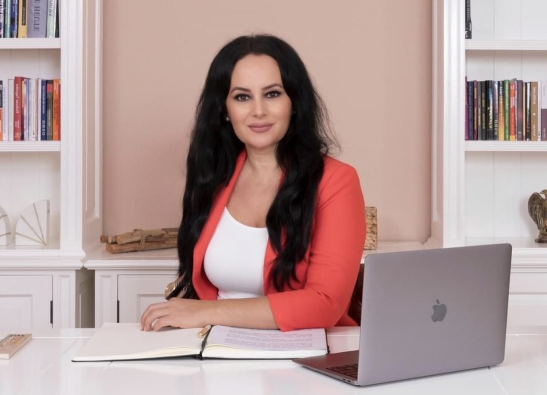 3833579F-E4F7-48BF-AF4C-1BB02DD17BBB