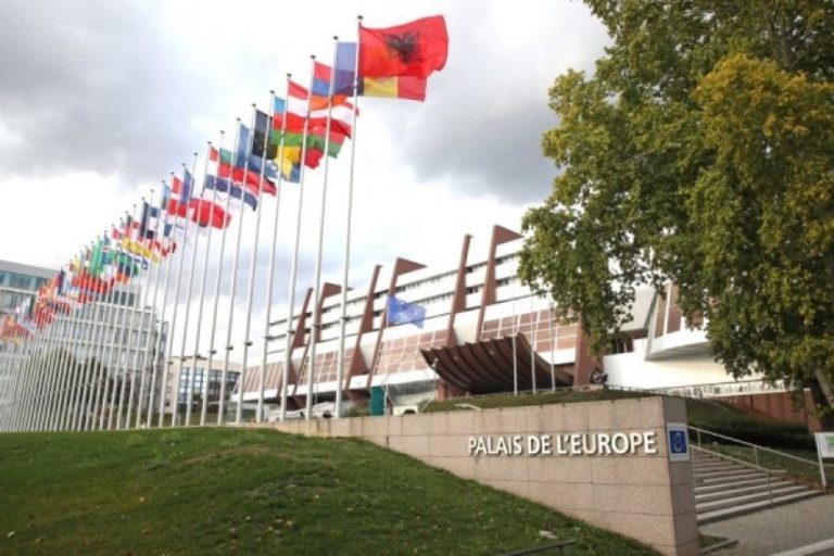 Përfundojnë punimet e Komitetit për Kosovën në KiE, s’kalojnë amendamentet e Serbisë dhe ajo për Asociacionin Përfundojnë punimet e Komitetit për Kosovën në KiE, s’kalojnë amendamentet e Serbisë dhe ajo për Asociacionin