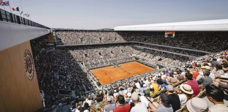 French Open 2024 nga 26 maji deri më 9 qershor do te tuboj teniserët më të mirë nga mbare bota. French Open apo Roland Garros? French Open 2024 nga 26 maji deri më 9 qershor do te tuboj teniserët më të mirë nga mbare bota. French Open apo Roland Garros?