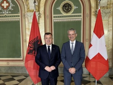 Ministri Balla vizitë në Qendrën e Shpëtimit Ajror ‘REGA’ në Zyrih Ministri Balla vizitë në Qendrën e Shpëtimit Ajror ‘REGA’ në Zyrih