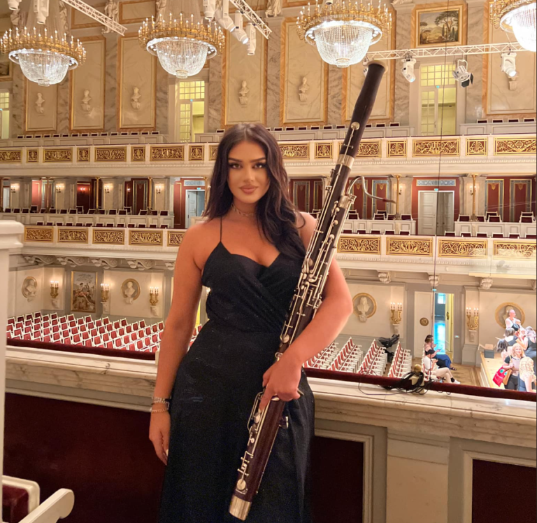 Belinda Mehana, fagotistja nga Kosova shkëlqeu në Festivalin ndërkombëtar të muzikës klasike në “Konzerthaus” të Berlinit, kthehet nga Gjermania me mirënjohje Belinda Mehana, fagotistja nga Kosova shkëlqeu në Festivalin ndërkombëtar të muzikës klasike në “Konzerthaus” të Berlinit, kthehet nga Gjermania me mirënjohje