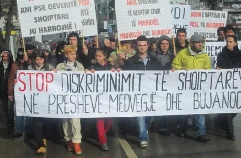 Pas 10 vitesh heshtje, Lugina zgjohen nga gjumi: Shqiptarët paralajmërojnë protestë gjithëpopullore në Preshevë kundër politikave antishqiptare te Beogradit dhe diskriminimit te regjimit serb! Pas 10 vitesh heshtje, Lugina zgjohen nga gjumi: Shqiptarët paralajmërojnë protestë gjithëpopullore në Preshevë kundër politikave antishqiptare te Beogradit dhe diskriminimit te regjimit serb!