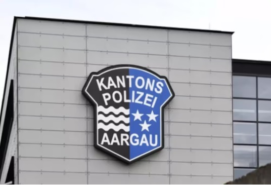 Gjykata: Kosovarët me letërnjoftime false duhet të largohen nga Zvicra Gjykata: Kosovarët me letërnjoftime false duhet të largohen nga Zvicra