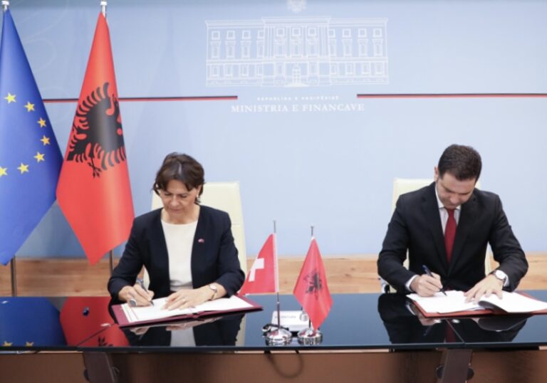 Nënshkruhet marrëveshja Shqipëri-Zvicër për bashkëpunim në financat vendore Nënshkruhet marrëveshja Shqipëri-Zvicër për bashkëpunim në financat vendore