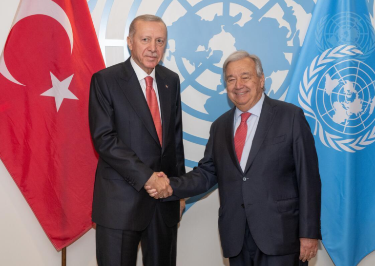 Sekretari i Përgjithshëm i OKB-së u takua me Recep Tayyip Erdoğan, President i Republikës së Türkiye Sekretari i Përgjithshëm i OKB-së u takua me Recep Tayyip Erdoğan, President i Republikës së Türkiye