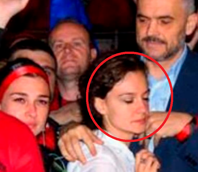 Të shkarkohet e preferuara e Edi Ramës, kryetarja e kuvendit Spiropali pas reagimit të ashpër të SHBA-ve për aferën korruptive te Olta Xhaçkës Të shkarkohet e preferuara e Edi Ramës, kryetarja e kuvendit Spiropali pas reagimit të ashpër të SHBA-ve për aferën korruptive te Olta Xhaçkës