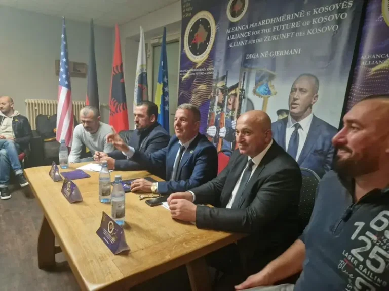 AAK zgjërohet në diasporë, Ukë Blakaj njofton për themelimin e nëndegës në Würzburg të Gjermanisë AAK zgjërohet në diasporë, Ukë Blakaj njofton për themelimin e nëndegës në Würzburg të Gjermanisë