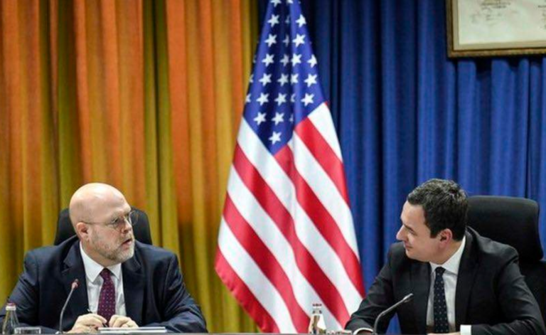 Kurti s’ja prish qejfin Amerikës / Ambasadori i SHBA-ve Hanover: Jam i kënaqur që Qeveria hoqi masën për mallrat që hyjnë nga Serbia! Kurti s’ja prish qejfin Amerikës / Ambasadori i SHBA-ve Hanover: Jam i kënaqur që Qeveria hoqi masën për mallrat që hyjnë nga Serbia!