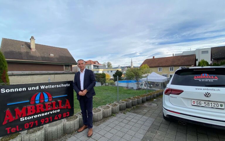 Afaristi i njohur shqiptar në Zvicër Sami Mustafa flet për punen dhe sukseset e kompanisë së tij. AMBRELLA tashmë konkurrente edhe me kompanitë zvicerane Afaristi i njohur shqiptar në Zvicër Sami Mustafa flet për punen dhe sukseset e kompanisë së tij. AMBRELLA tashmë konkurrente edhe me kompanitë zvicerane