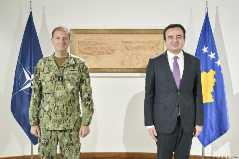 OWP, Admirali i Marinës së SHBA-së, Stuart B. Munsch: NATO e shqetësuara për tensionet në veri të Kosovës! OWP, Admirali i Marinës së SHBA-së, Stuart B. Munsch: NATO e shqetësuara për tensionet në veri të Kosovës!