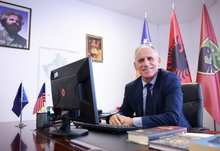Zv.Ministri i Mbrojtjes Syla: Jemi krenar me arritjet e FSK e cila forcë per pak vite është bërë faktor stabiliteti dhe paqeje në Kosovë dhe rajon. Për këto suksese, falenderojmë NATO-n dhe Zvicrën Zv.Ministri i Mbrojtjes Syla: Jemi krenar me arritjet e FSK e cila forcë per pak vite është bërë faktor stabiliteti dhe paqeje në Kosovë dhe rajon. Për këto suksese, falenderojmë NATO-n dhe Zvicrën