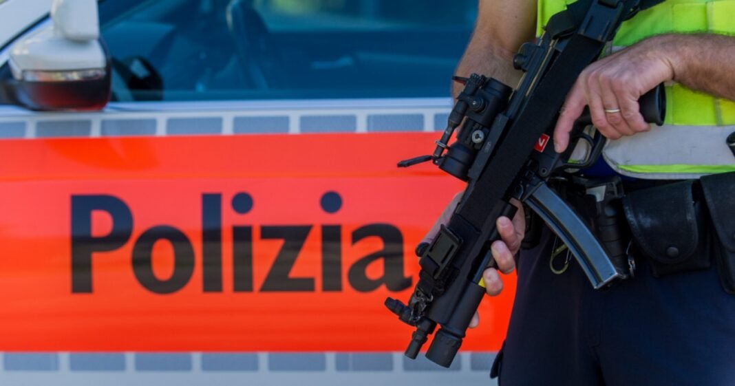 poliziiaaaa