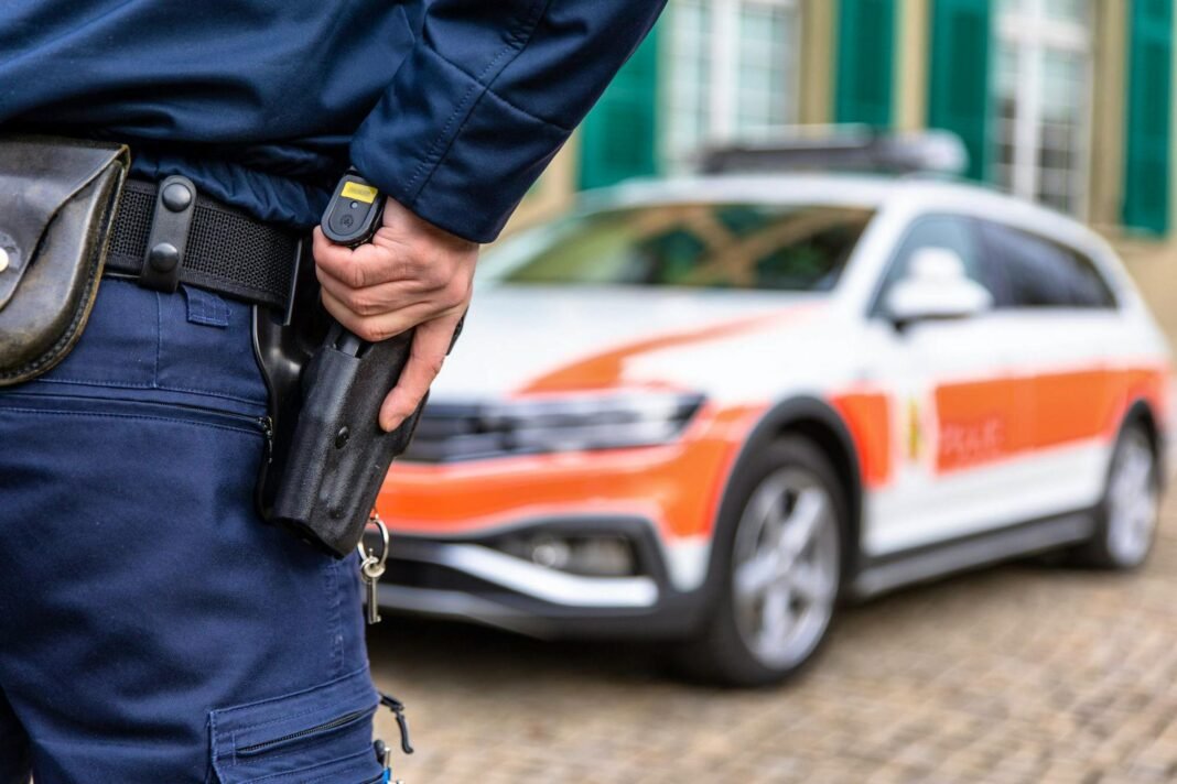 policeeeffg
