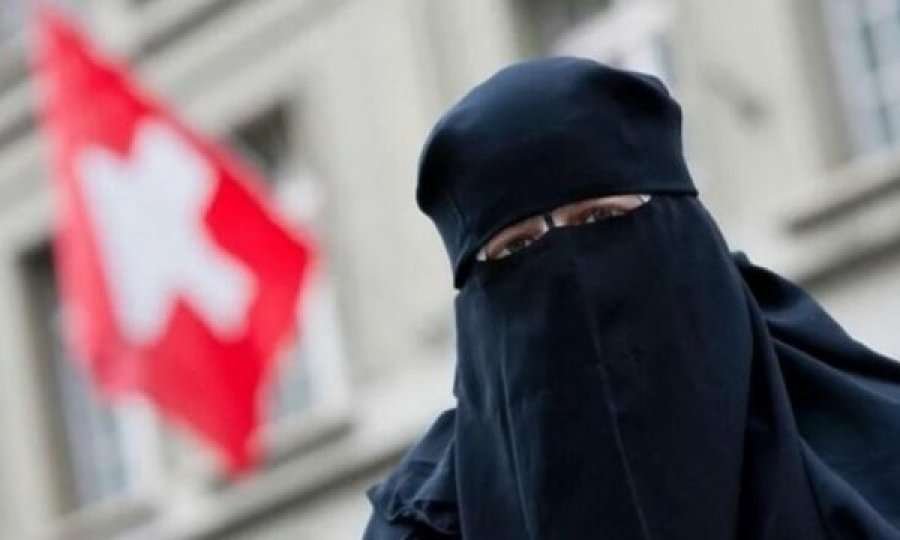 burkaaasdCH